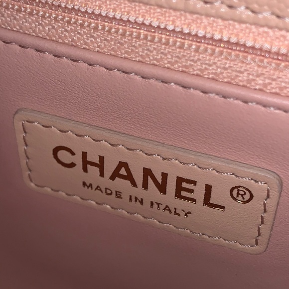 āāSOLD in IGāāChanel 21P small(old mini) light pink caviar coco - Picture 16 of 16